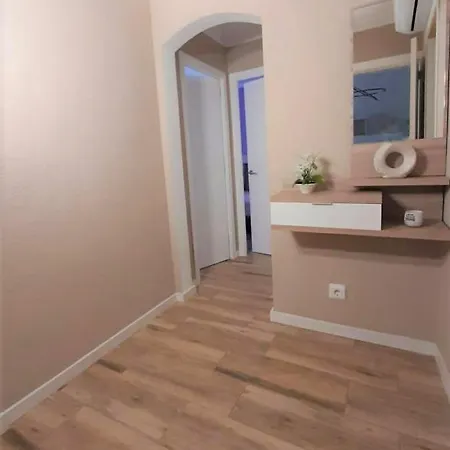 Apartment Nuria *