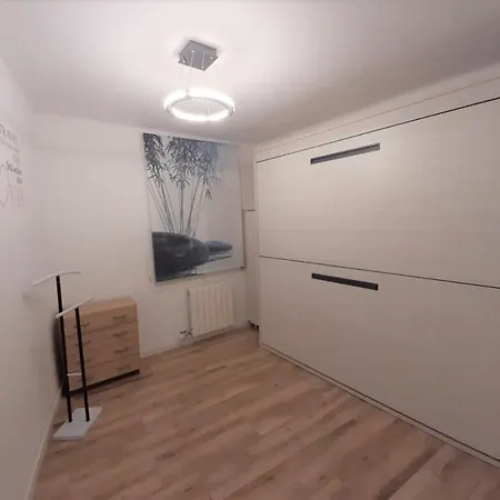 Nuria Apartment Figueres (Girona)