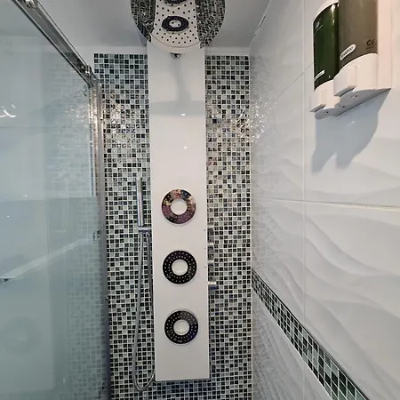 Nuria Apartment Figueres (Girona)