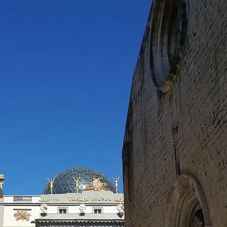 Nuria Figueres (Girona)